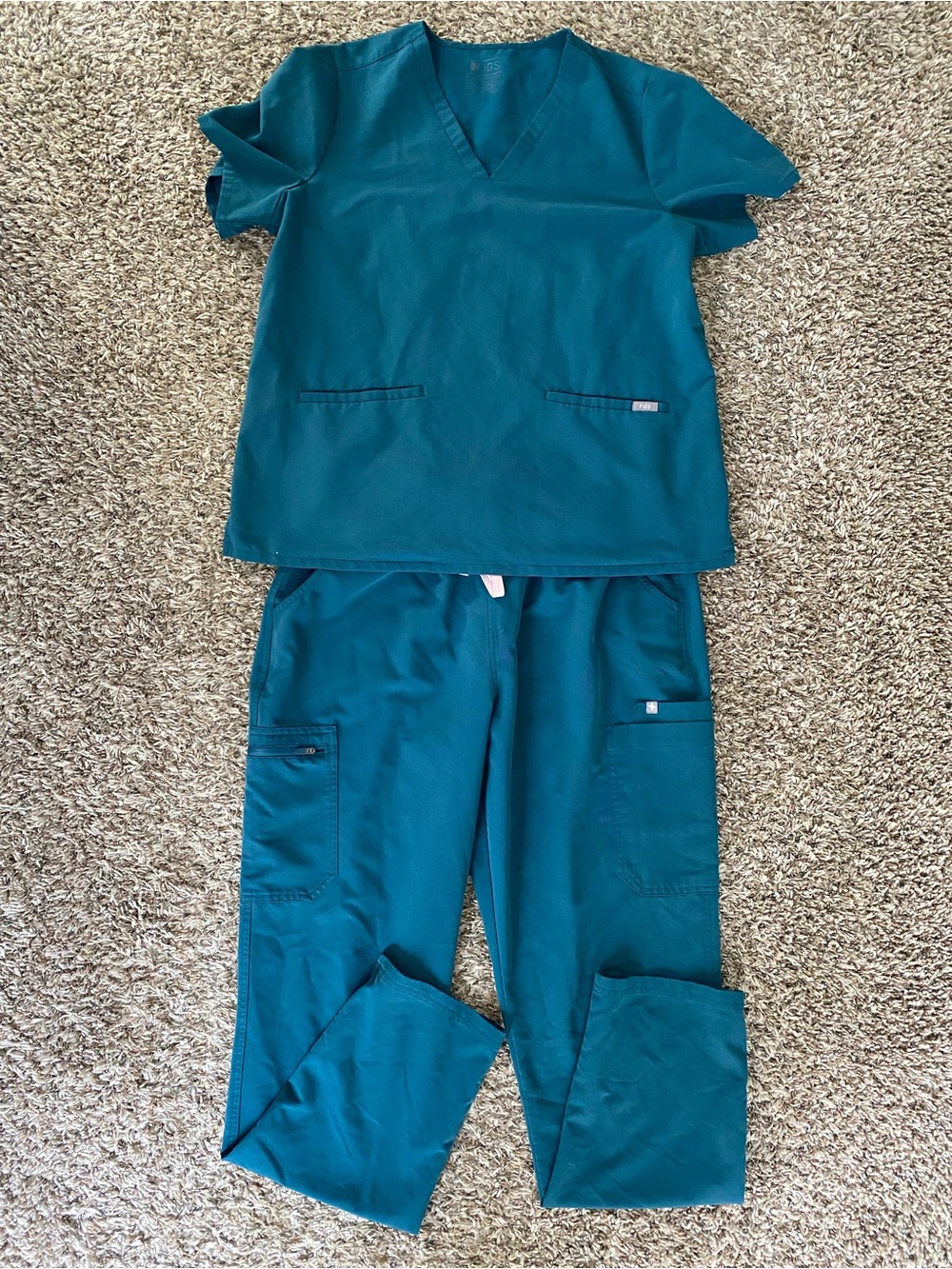 FIGS XL Caribbean blue scrubs set